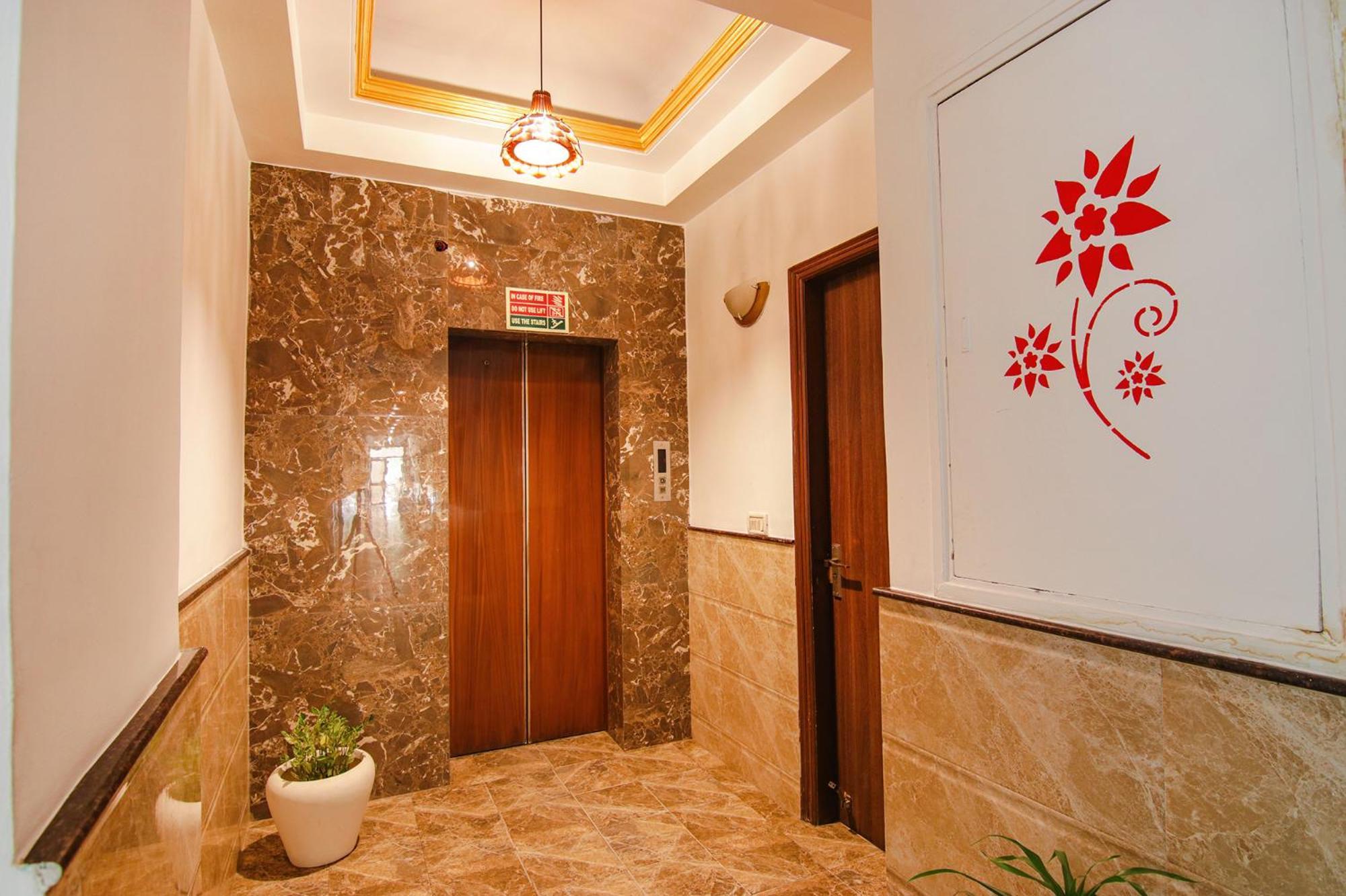Fabhotel Prime The Rivlet Mg Road Gurgáon Kültér fotó